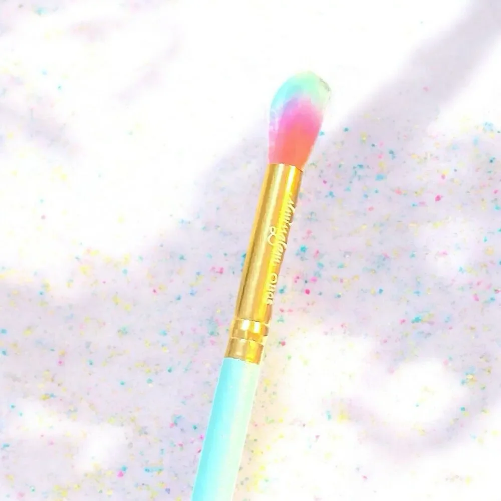 SLMISSGLAM OB05 Rainbow Eye Brush NWOB 1 ct New In Package